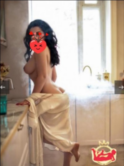 Asma, 33 ans, Saint-Julien-en-Genevois