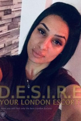 Clarisse, 31 ans, Saint-Benoit