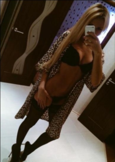 Elise, 18 ans, Saint-Dizier